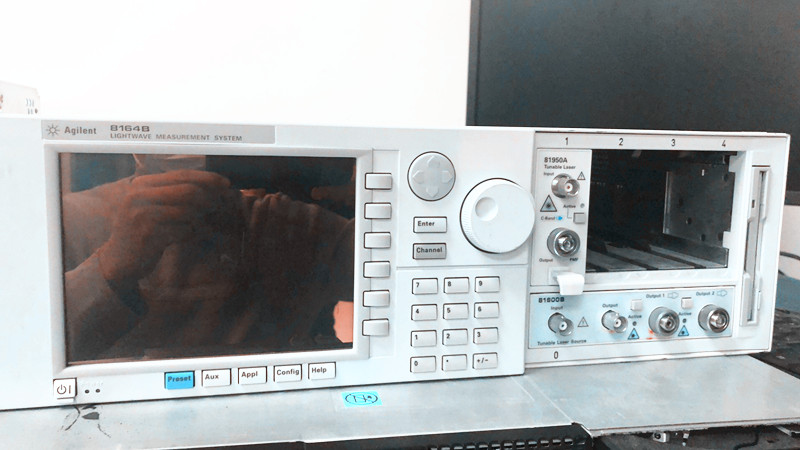 Keysight 8164B 光波測量系統
